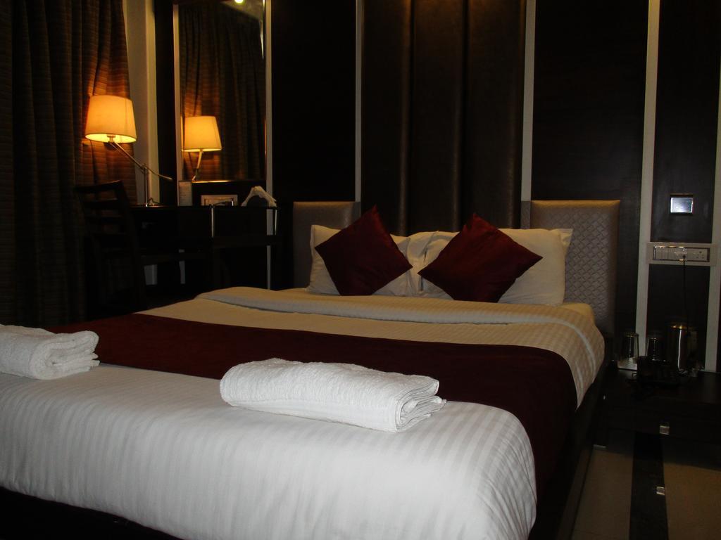 Hotel Sapna Marine Bombay Eksteriør billede