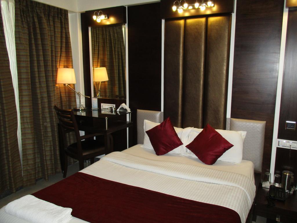 Hotel Sapna Marine Bombay Eksteriør billede